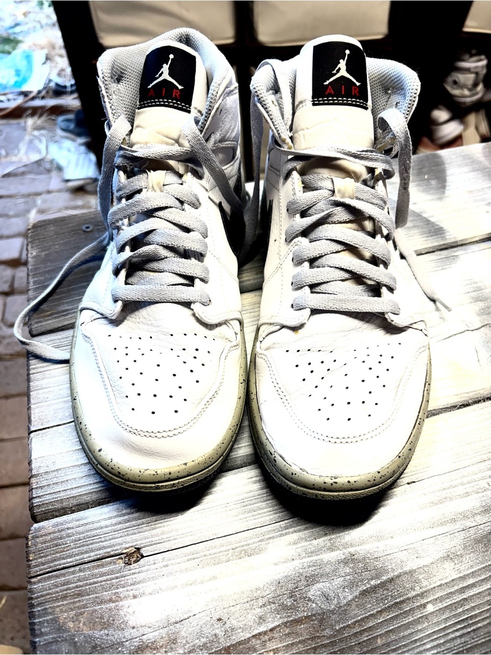 Jordan 1 Mid "White Oreo" sneakers #basketball #retro size 10